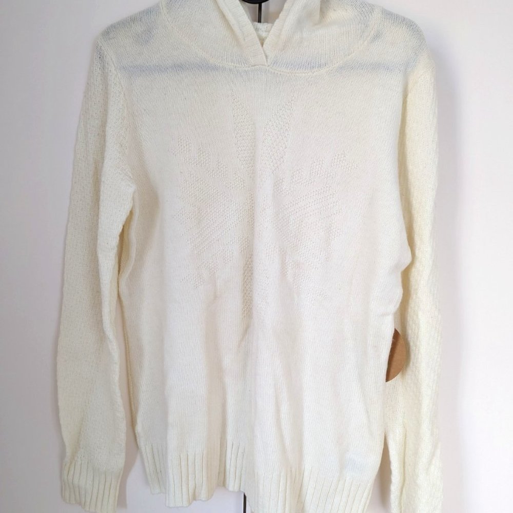 NWT Dakini Sweater